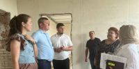 «Партийный десант» проверил ход капитального ремонта в козельской школе - Законодательное Собрание