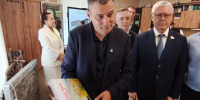 Губернатор Курской области посетил обновленную библиотеку в Поныровском районе - Курская правда