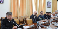 Руслан Алиев провёл заседание Правкомиссии по предупреждению незаконного использования земельных участков и устранению предпосылок к незаконному строительству - Правительство