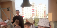 В Свято-Троицком храме Мирного провели экскурсию для школьников - Якутская и Ленская епархия