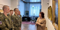 Галерея гостеприимно распахнула свои двери для заключительной встречи с участниками военно-патриотических сборов «Гвардеец» - Картинная галерея им. К.А. Савицкого