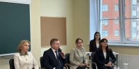 Алена Елизарова: «300 подростков получили первую зарплату, 145 семей заключили социальный контракт — Чебоксарский округ показывает, как работает поддержка в действии» - Министерство труда и соцзащиты