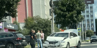 В Брянске возле диагностического центра столкнулись автомобили - Газета Брянские новости