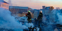 В селе Тойбохой загорелась кровля новостройки - Комсомольская Правда