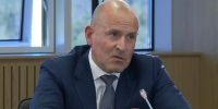 В президентский пул Виктор Харитонин попал как выпускник НГУ и меценат, вложившийся в СУНЦ НГУ | Источник: kremlin.ru - 76.Ru