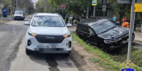 Toyota вылетела с дороги из-за столкновения с Haval в Самаре - Комсомольская Правда Самара