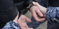 Подросток жестоко избил 45-летнюю прохожую ночью в Петербурге - Комсомольская правда