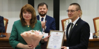 В Саранске за взятку в виде мобильника судят завкафедрой финансов МГУ им. Огарева Надежду Семенову! - Столица С
