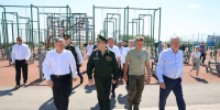 Волгоградский губернатор познакомил замминистра обороны с «Юным ястребом» - Газета Городские вести