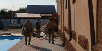 Под Волгоградом силовики в масках нагрянули в Октябрьском район - Газета Городские вести