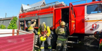 пожарные выходят из машины - Петрозаводск говорит