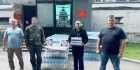 Псковские профсоюзы передали партию питьевой воды и вещей первой необходимости для бойцов СВО - Pln-Pskov.Ru