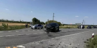 Легковушки в хлам: в ДТП под Шахтами пострадали двое подростков - DonDay.Ru