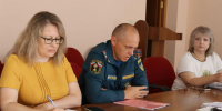 Сотрудники МЧС России  провели противопожарный инструктаж с членами избирательных комиссий - МЧС