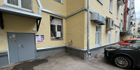 Пожар ничему не учит? В помещении жилого дома, где ранее был пожар, появилась электромобильная зарядка - Kirov.Online