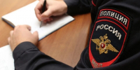 В Торжке женщина-охранник украла из тележки в магазине телефон за 25 тысяч - Комсомольская Правда