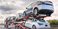 В России неизвестный угнал два автовоза с элитными автомобилями на 100 млн - РТВ-Подмосковье