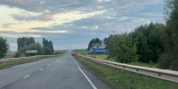 Одно колесо в кукурузу улетело, второе — не знаю куда»: мусоровоз попал в аварию в Мордовии - Столица С