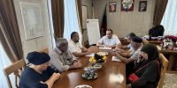 Магомед Эльдерханов вручил ордена Мужества родителям участников СВО, отдавших жизнь за Родину - Сетевое издание Вестник Каякентского района
