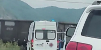 Фото: скриншот @bkamenews | Поезд снёс грузовик на переезде в Приморье - PrimPress.Ru
