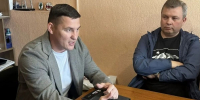 Дмитрий Рожин провел личный прием граждан в онежском отделении Единой России - Единая Россия