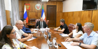 Валентин Коновалов: В Хакасии запускают пилотный проект по производству кормовых добавок - Газета Хакасия