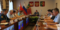 Еженедельное оперативное совещание. - Администрация Таловского района