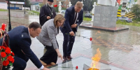 В Думиничах отметили 83-ю годовщину со дня освобождения от немецко-фашистских захватчиков - Законодательное Собрание