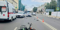 Доставщик погиб в центре Рязани, столкнувшись с «Опелем» - Комсомольская Правда