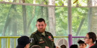 Ветеран СВО Максим Жилин провёл Урок мужества для детей в лагере «Лесной» - Газета День республики
