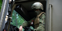Под прикрытием сетей и «мангалов»: как боец с позывным «Яга» возит снаряды и продукты в зону СВО - Spbdnevnik.ru