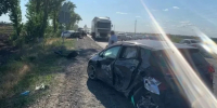 Два 7-месячных близнеца и трое взрослых пострадали в массовой аварии под Волгоградом - LiveKuban.Ru