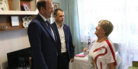 Дмитрий Анисимов поздравил жительницу Кемерова с 90-летием - Horosho.info