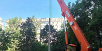 В Луганске продолжается системная работа по улучшению состояния внутриквартальных и придомовых территорий - Город Луганск