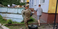 Добровольцы «БАРС-Брянск» помогают восстановить поврежденный дом в Брянске - БрянскToday.Ru