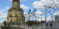 Более 600 растений высадили у храма Иоанна Кронштадского в Волгограде - Volganet.Net