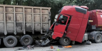 В Старом Осколе столкнулись два большегруза - Комсомольская Правда