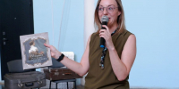 На Астраханском вокзале прошел «чемоданный» концерт - ЦГБС г. Астрахани