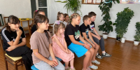 В библиотеке села Рахмановка состоялось литературное путешествие «Кошачьи истории». - Пугачёвский район