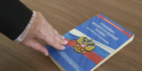 На высоту – без инструктажа и страховки: в Уфе рабочий сорвался с крыши, осужден предприниматель - Комсомольская правда