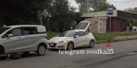 Фото: скриншот из видео | Автомобилисты пачками теряют колеса во Владивостоке - PrimPress.Ru