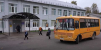 В новом учебном году школьные автобусы будут перевозить более 4 тысяч детей. - Новгородские Ведомости