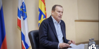 Александр Дрозденко на прямой линии: ремонт общежития в Выборге, камеры для грузовиков и мост к декабрю 2026-го - Газета Выборг