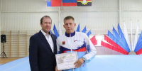 Глава Кемерова Дмитрий Анисимов вручил награды в честь Дня физкультурника - Администрация города