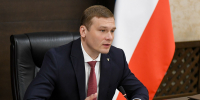 Горючее, школы, отопление: Валентин Коновалов раздал поручения на заседании правительства Хакасии - Республиканская телевизионная сеть