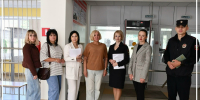 Межведомственная комиссия проверила готовность образовательных учреждений города Кирсанова к началу 2026–2027 учебного года - Администрация г. Кирсанова