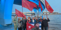 Нева покорилась коммунистам. Марат Музаев и Ярослав Кобаладзе преодолели 77 километров в честь 100-летия со дня рождения Фиделя Кастро - КПРФ