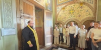 Делегация глав городов Кузбасса и представителей Администрации Кемеровской области посетила храм Святой Троицы в Осинниках - Кемеровская и Новокузнецкая епархия