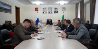 В Чечне обсудили ход капремонта школ и подготовку к учебному году - ИА Грозный-информ