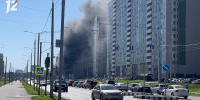 Двух строителей, пострадавших при пожаре на Левом берегу, отправят на лечение в Нижний Новгород - 12 канал